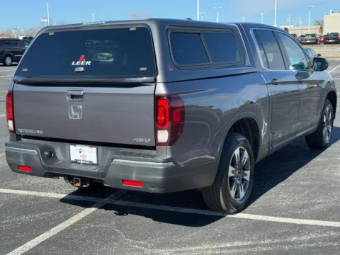 Another view of 2019 Honda Ridgeline RTL for sale in Ballwin, MO at Jay Wolfe Toyota of West County