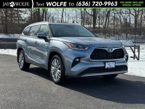Blue 2024 Toyota Highlander Hybrid Platinum for sale in Ballwin, MO