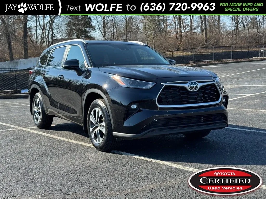 2023 Toyota Highlander XLE for sale in Ballwin, MO