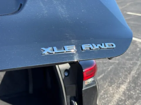 More photos of 2023 Toyota Highlander XLE at Jay Wolfe Toyota of West County, MO