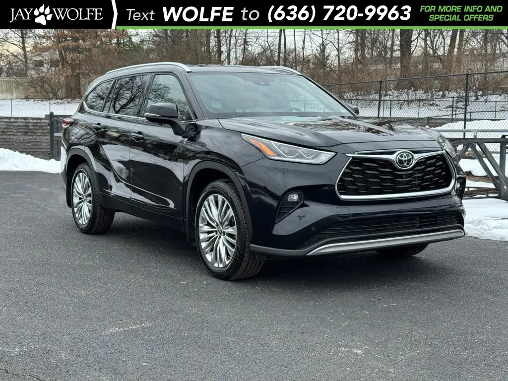 2024 Toyota Highlander Platinum for sale in Ballwin, MO