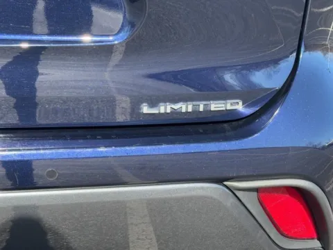 More photos of 2022 Toyota Highlander Hybrid Limited at Jay Wolfe Toyota of West County, MO