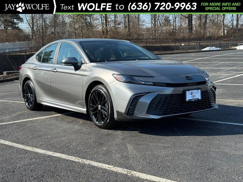 Black 2026 Toyota Camry SE for sale in Ballwin, MO