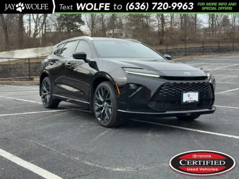 Black 2025 Toyota Crown Signia Limited for sale in Ballwin, MO