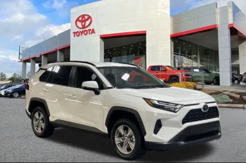 White 2025 Toyota RAV4 Hybrid XLE for sale in Ballwin, MO