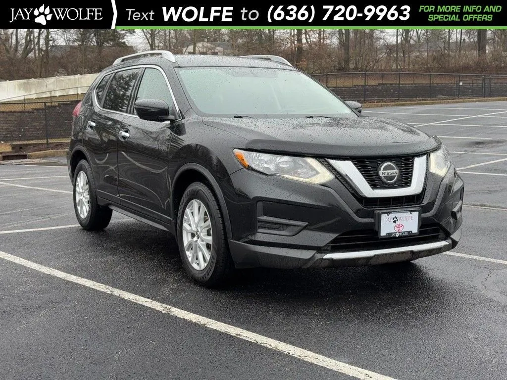 Black 2018 Nissan Rogue SV for sale in Ballwin, MO