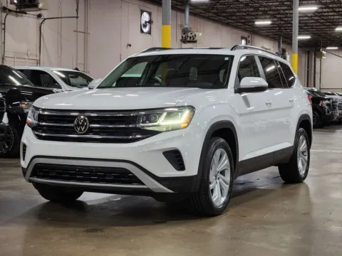 Photos of 2022 Volkswagen Atlas 3.6L V6 SE w/Technology for sale in Ballwin, MO at Jay Wolfe Toyota of West County