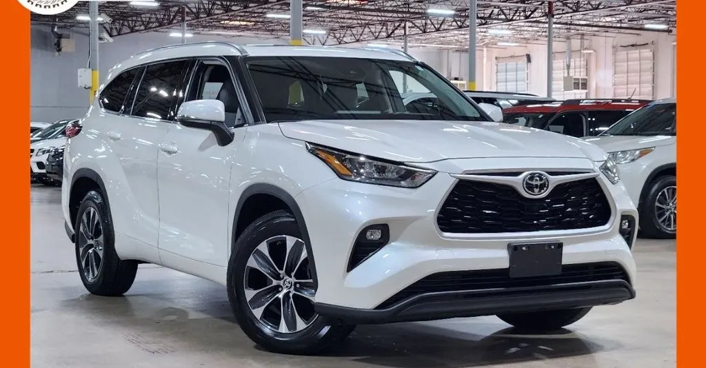 2022 Toyota Highlander Hybrid XLE for sale in Ballwin, MO