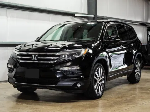 Black 2017 Honda Pilot EX for sale in Ballwin, MO