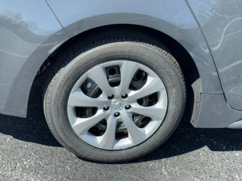 More photos of 2026 Toyota Corolla LE at Jay Wolfe Toyota of West County, MO