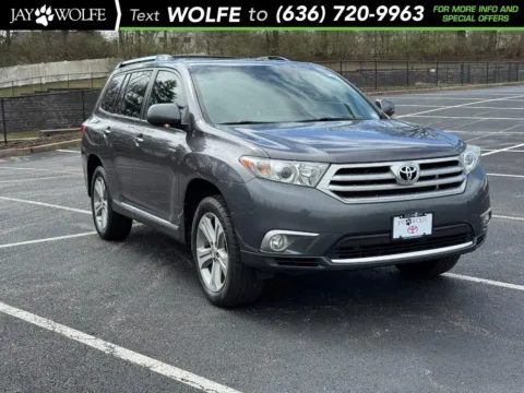 Gray 2013 Toyota Highlander Limited for sale in Ballwin, MO