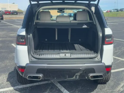 More photos of 2022 Land Rover Range Rover Sport HSE Silver Edition at Jay Wolfe Toyota of West County, MO