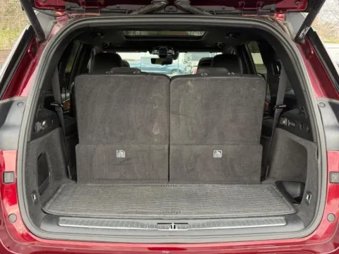 More photos of 2021 Jeep Grand Cherokee L Summit at Jay Wolfe Toyota of West County, MO