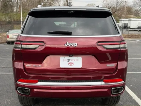 More photos of 2021 Jeep Grand Cherokee L Summit at Jay Wolfe Toyota of West County, MO