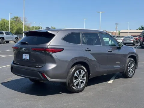 Another view of 2023 Toyota Highlander XLE for sale in Ballwin, MO at Jay Wolfe Toyota of West County