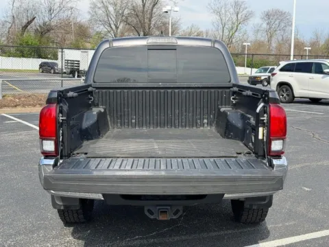 More photos of 2018 Toyota Tacoma TRD Off-Road at Jay Wolfe Toyota of West County, MO