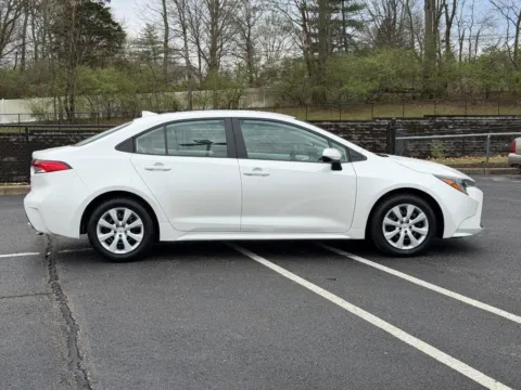 Photos of 2022 Toyota Corolla LE for sale in Ballwin, MO at Jay Wolfe Toyota of West County
