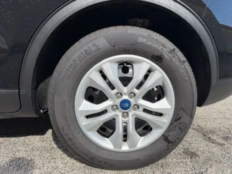 More photos of 2022 Ford Escape S at Jay Wolfe Toyota of West County, MO