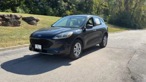 Black 2022 Ford Escape S for sale in Ballwin, MO
