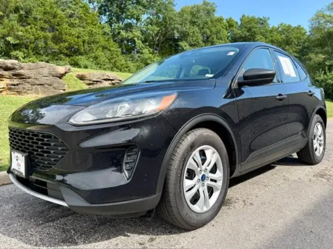 Black 2022 Ford Escape S for sale in Ballwin, MO