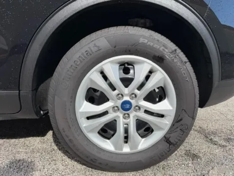 More photos of 2022 Ford Escape S at Jay Wolfe Toyota of West County, MO