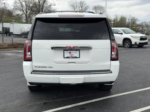 More photos of 2016 GMC Yukon XL Denali at Jay Wolfe Toyota of West County, MO