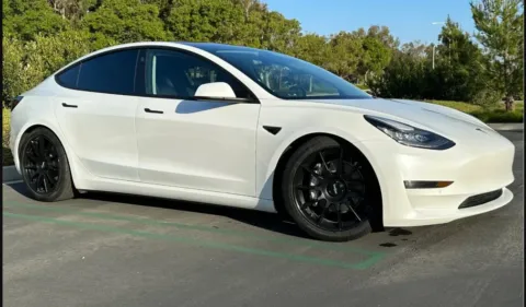 White 2018 Tesla Model 3 Long Range for sale in Ballwin, MO