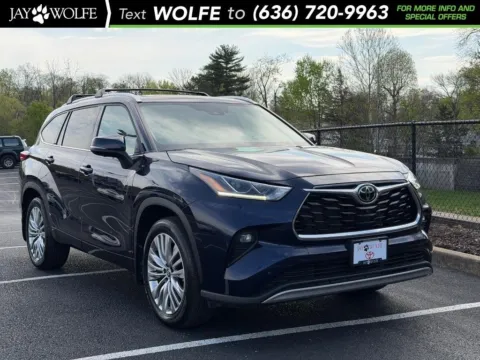 Blue 2023 Toyota Highlander Platinum for sale in Ballwin, MO