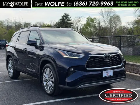 Blue 2023 Toyota Highlander Platinum for sale in Ballwin, MO
