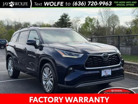 Blue 2023 Toyota Highlander Platinum for sale in Ballwin, MO