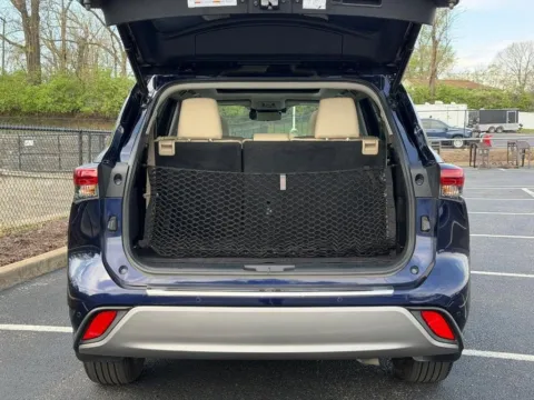 More photos of 2023 Toyota Highlander Platinum at Jay Wolfe Toyota of West County, MO