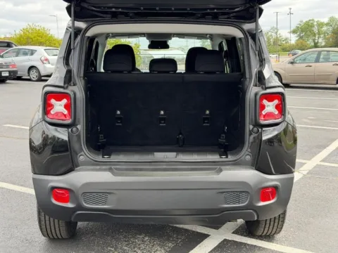 More photos of 2021 Jeep Renegade Sport at Jay Wolfe Toyota of West County, MO