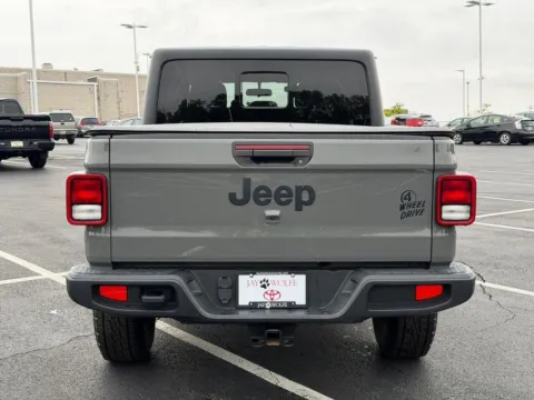 More photos of 2021 Jeep Gladiator Willys at Jay Wolfe Toyota of West County, MO