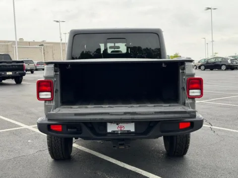 More photos of 2021 Jeep Gladiator Willys at Jay Wolfe Toyota of West County, MO