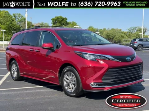 Unknown 2021 Toyota Sienna XLE for sale in Ballwin, MO