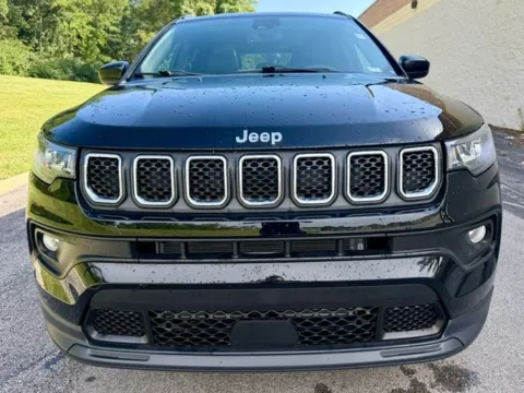 More photos of 2023 Jeep Compass Latitude Lux at Jay Wolfe Toyota of West County, MO