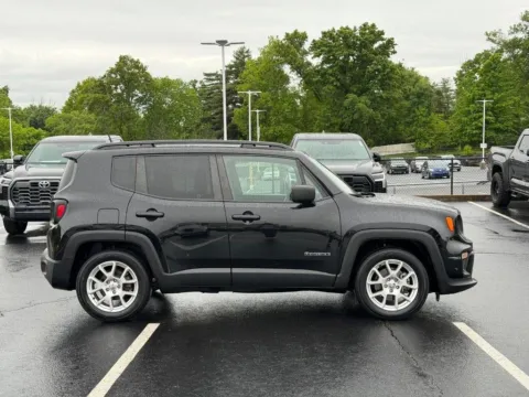 Photos of 2019 Jeep Renegade Sport for sale in Ballwin, MO at Jay Wolfe Toyota of West County