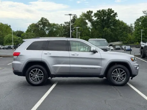 Photos of 2017 Jeep Grand Cherokee Limited for sale in Ballwin, MO at Jay Wolfe Toyota of West County
