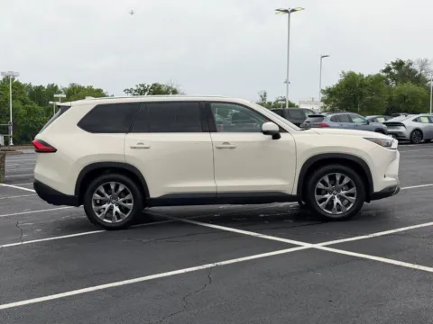Photos of 2024 Toyota Grand Highlander Limited for sale in Ballwin, MO at Jay Wolfe Toyota of West County