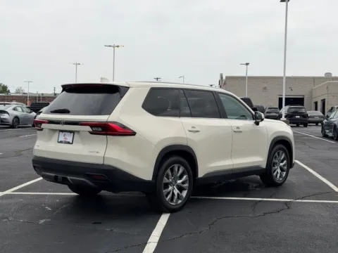 Another view of 2024 Toyota Grand Highlander Limited for sale in Ballwin, MO at Jay Wolfe Toyota of West County