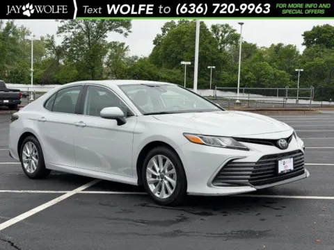 White 2023 Toyota Camry LE for sale in Ballwin, MO