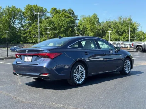Another view of 2020 Toyota Avalon Hybrid Limited for sale in Ballwin, MO at Jay Wolfe Toyota of West County