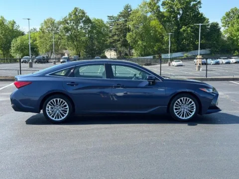 Photos of 2020 Toyota Avalon Hybrid Limited for sale in Ballwin, MO at Jay Wolfe Toyota of West County