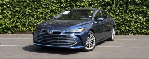 Unknown 2020 Toyota Avalon Hybrid Limited for sale in Ballwin, MO
