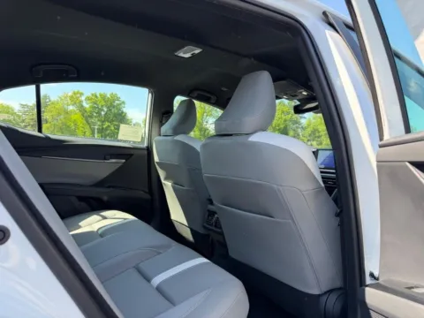 More photos of 2026 Toyota Camry SE at Jay Wolfe Toyota of West County, MO