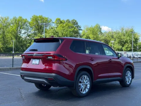 Another view of 2026 Toyota Grand Highlander Platinum for sale in Ballwin, MO at Jay Wolfe Toyota of West County