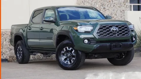 Green 2022 Toyota Tacoma TRD Off-Road for sale in Ballwin, MO