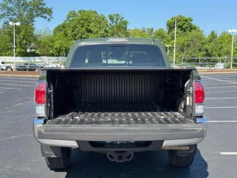 More photos of 2022 Toyota Tacoma TRD Off-Road at Jay Wolfe Toyota of West County, MO