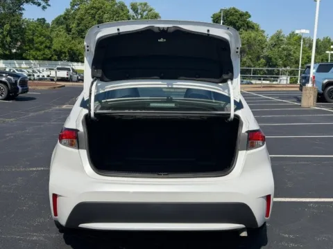 More photos of 2022 Toyota Corolla LE at Jay Wolfe Toyota of West County, MO