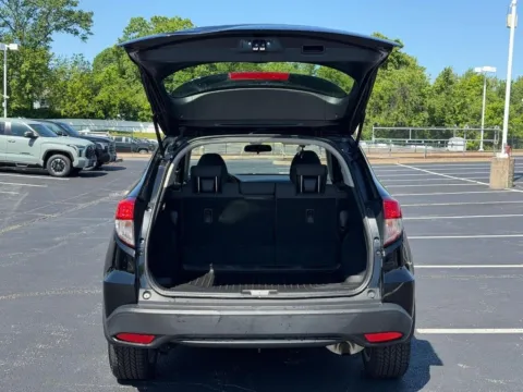 More photos of 2019 Honda HR-V LX at Jay Wolfe Toyota of West County, MO